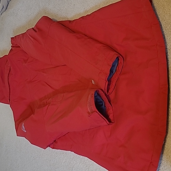 Mckinley Red Coat - Picture 9 of 10